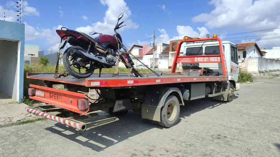 Transotto Reboque transportando moto na Paraíba